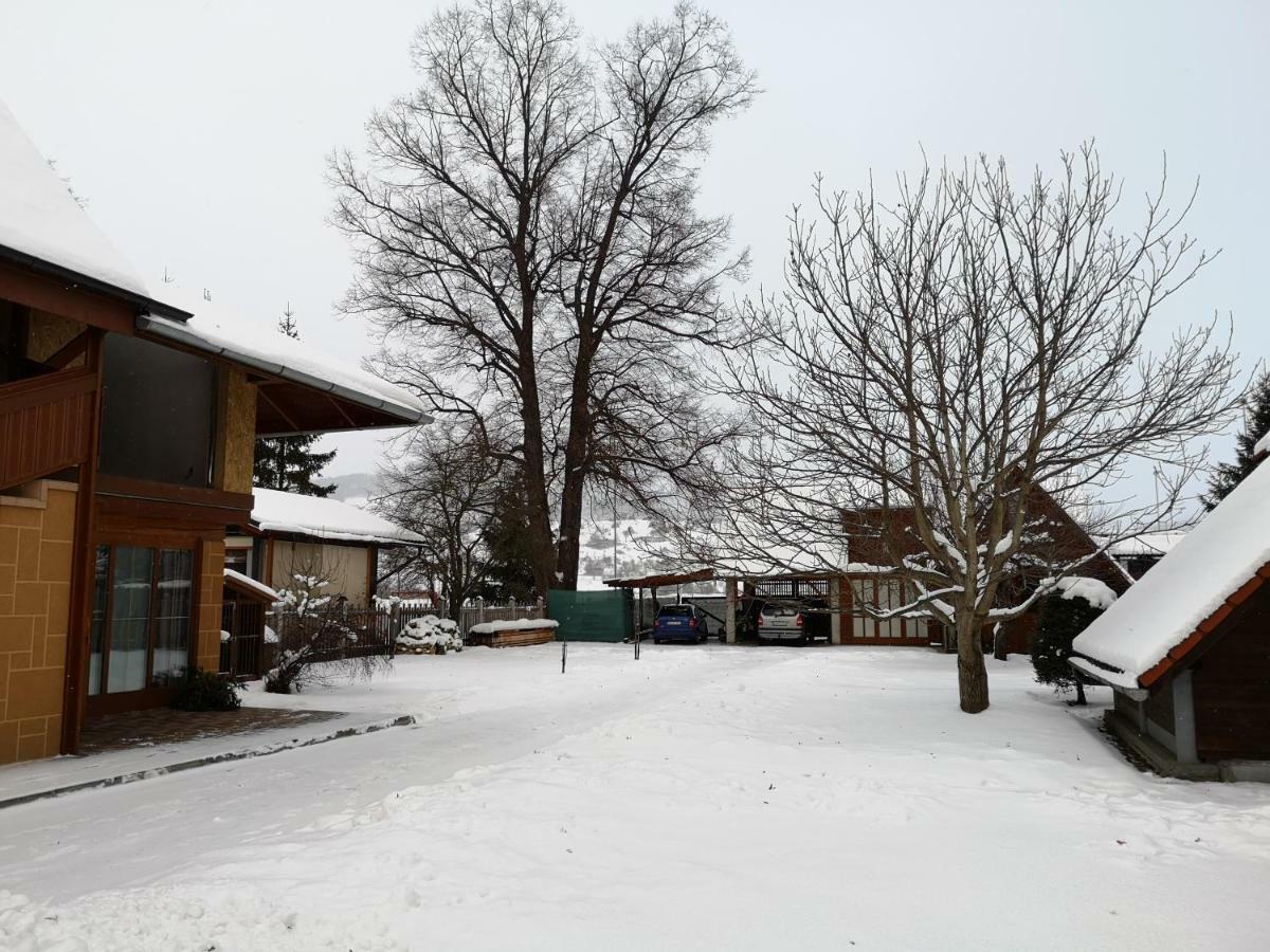 Vcielka Appartement Bešeňová Buitenkant foto