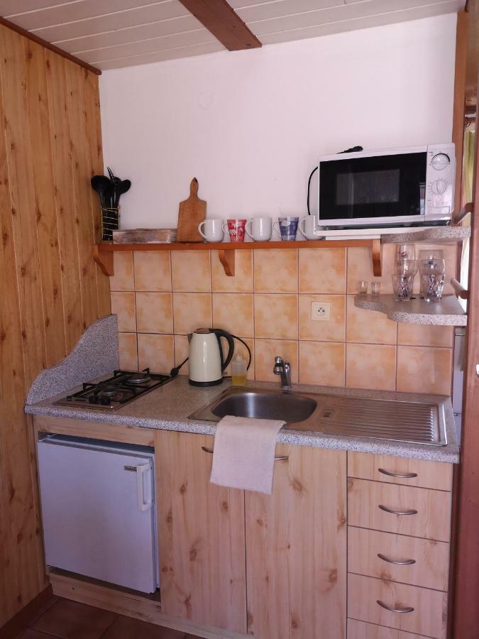 Vcielka Appartement Bešeňová Buitenkant foto