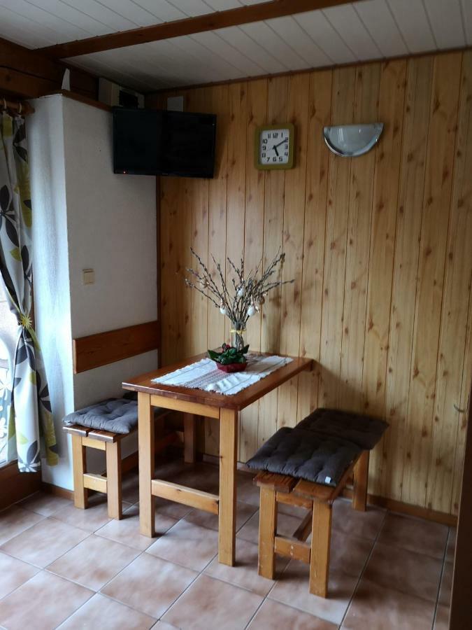 Vcielka Appartement Bešeňová Buitenkant foto