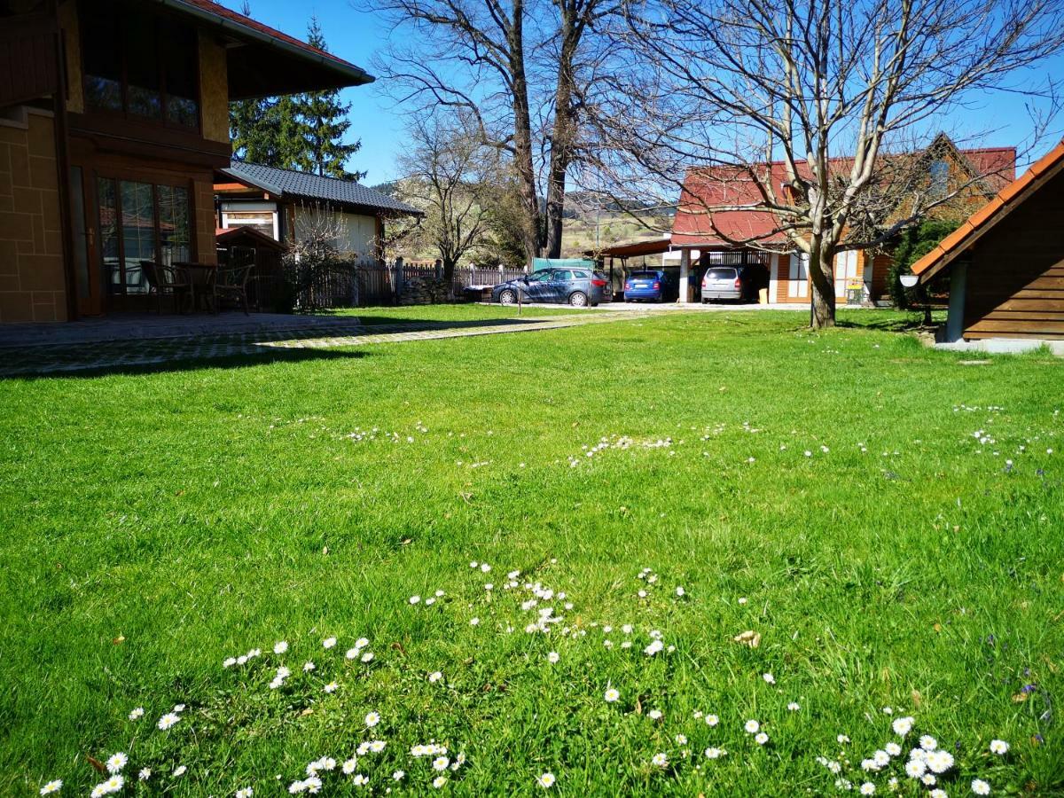 Vcielka Appartement Bešeňová Buitenkant foto